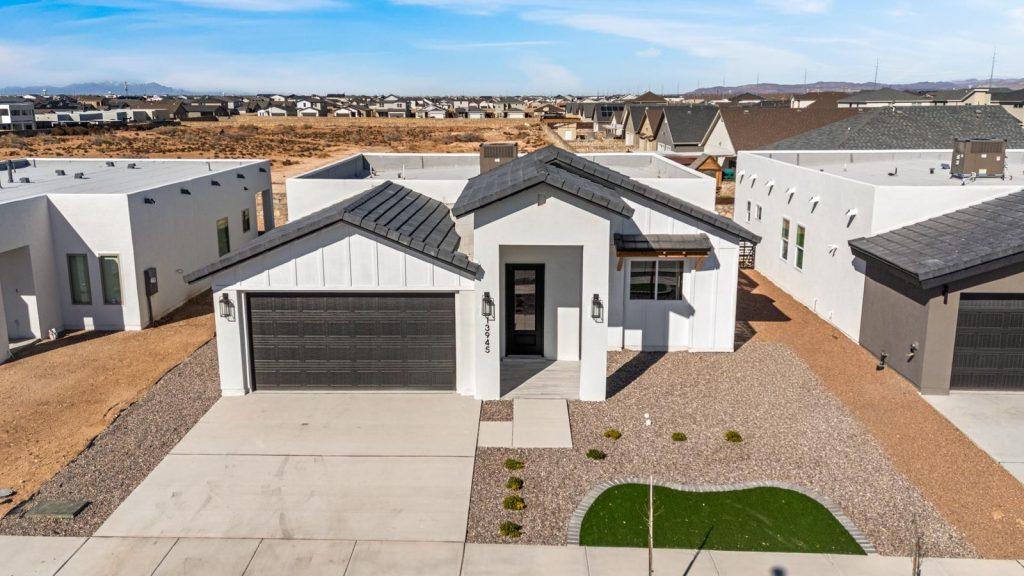 Aerial View of a Phoebe T floorplan home by Nueva Luna Builders in El Paso, Texas